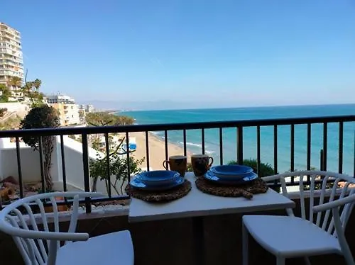 New Fabulous Beachfront Torremolinos Appartement